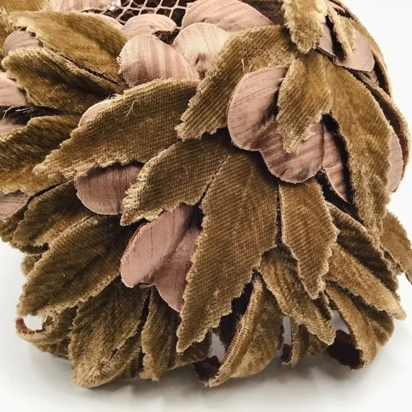 Vintage Hat Fascinator Skull Cap Laurel Velvet Leaves Silk  display picture 2